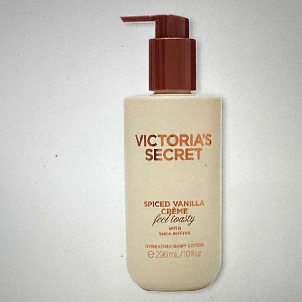 LAST 1 ! Victoria's Secret Spiced Vanilla Crème Hydrating Lotion